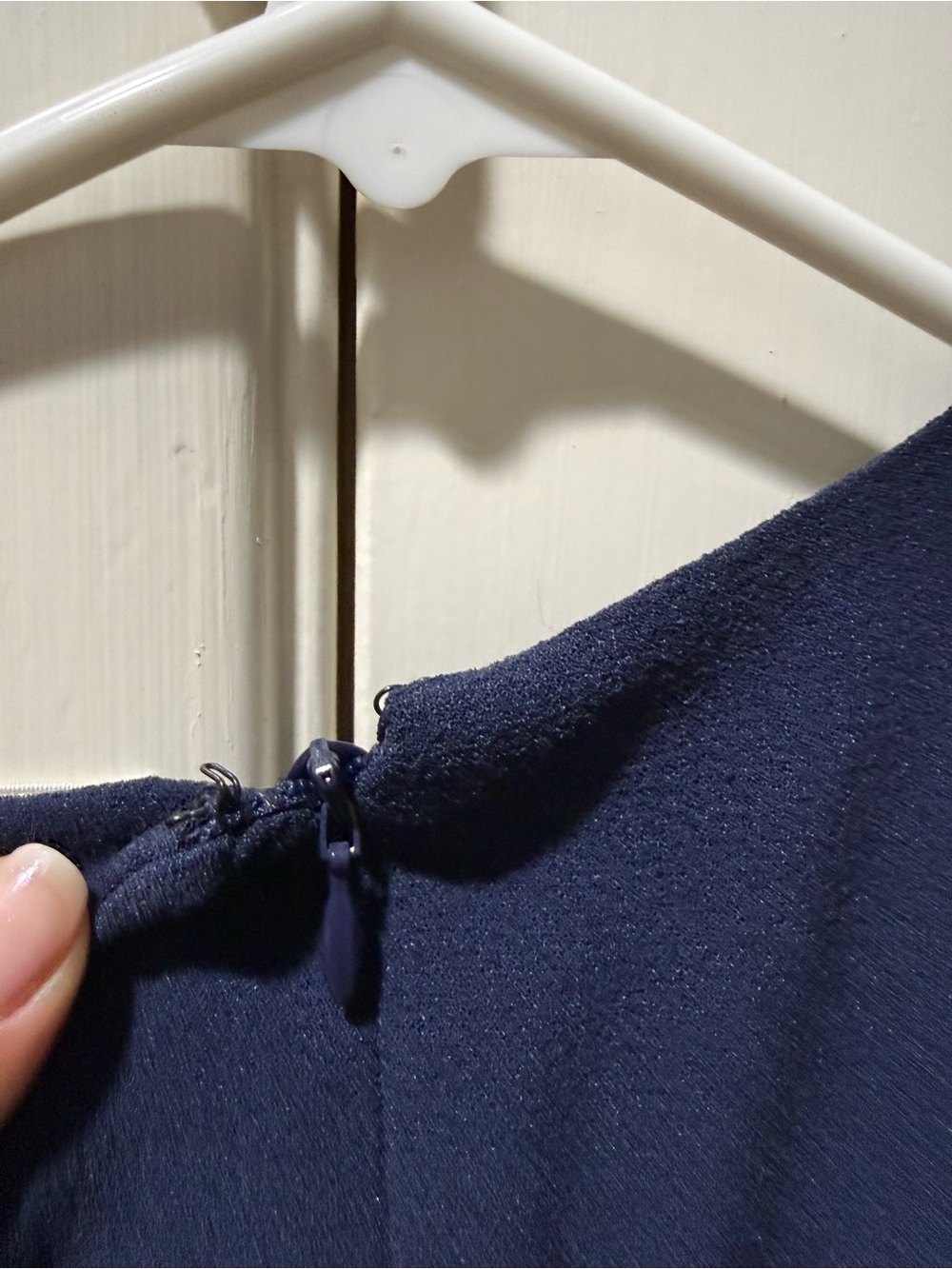 Dress the Population Navy Blue V-Neck Sleeveless Dress, Medium - Picture 6 of 9